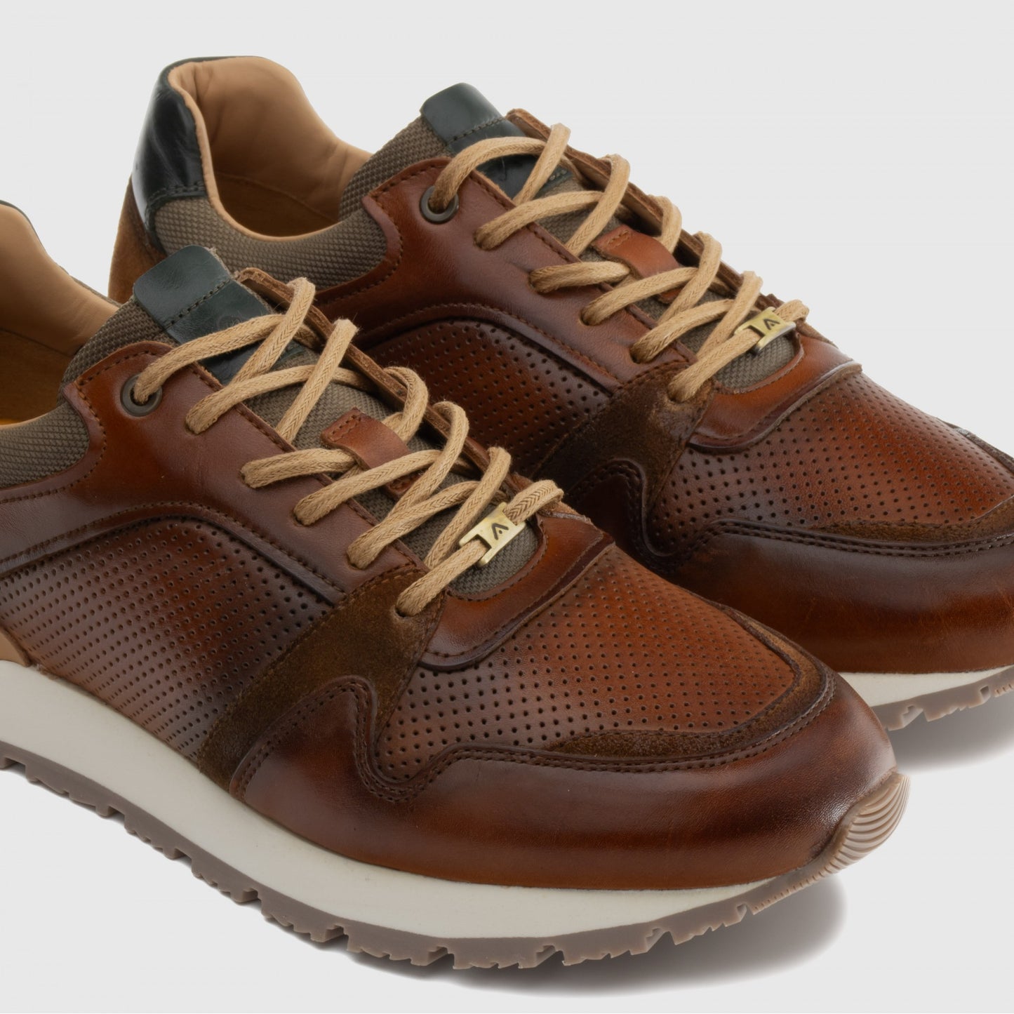 Ambitious Vince Classic Runner - Cognac