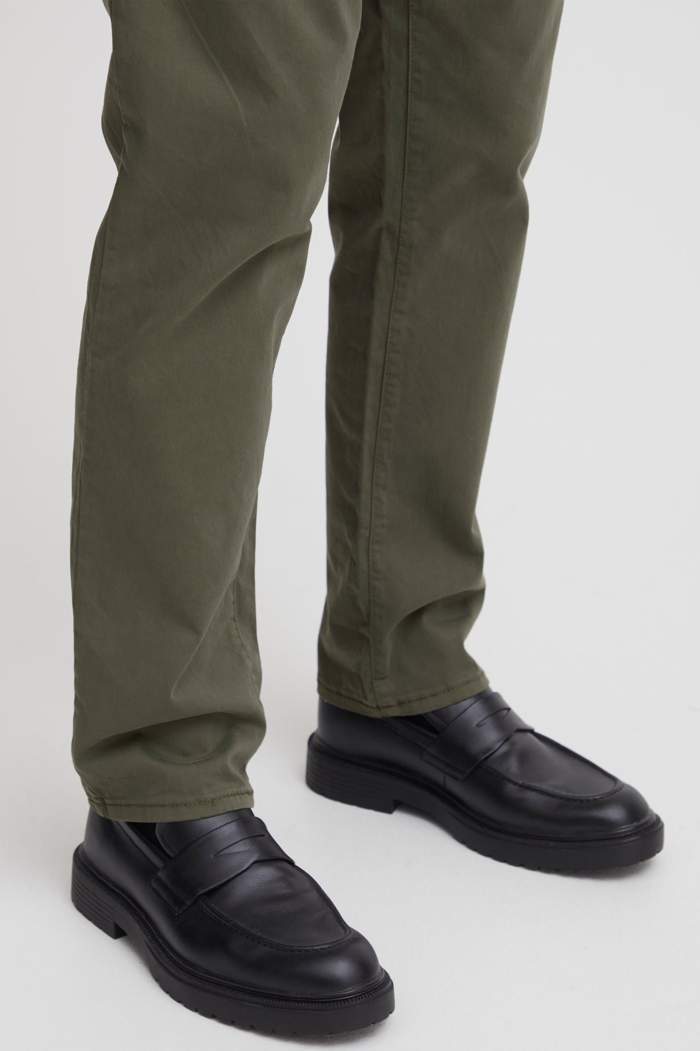 FQ1924 Charls Casual Chinos - Dusty Olive
