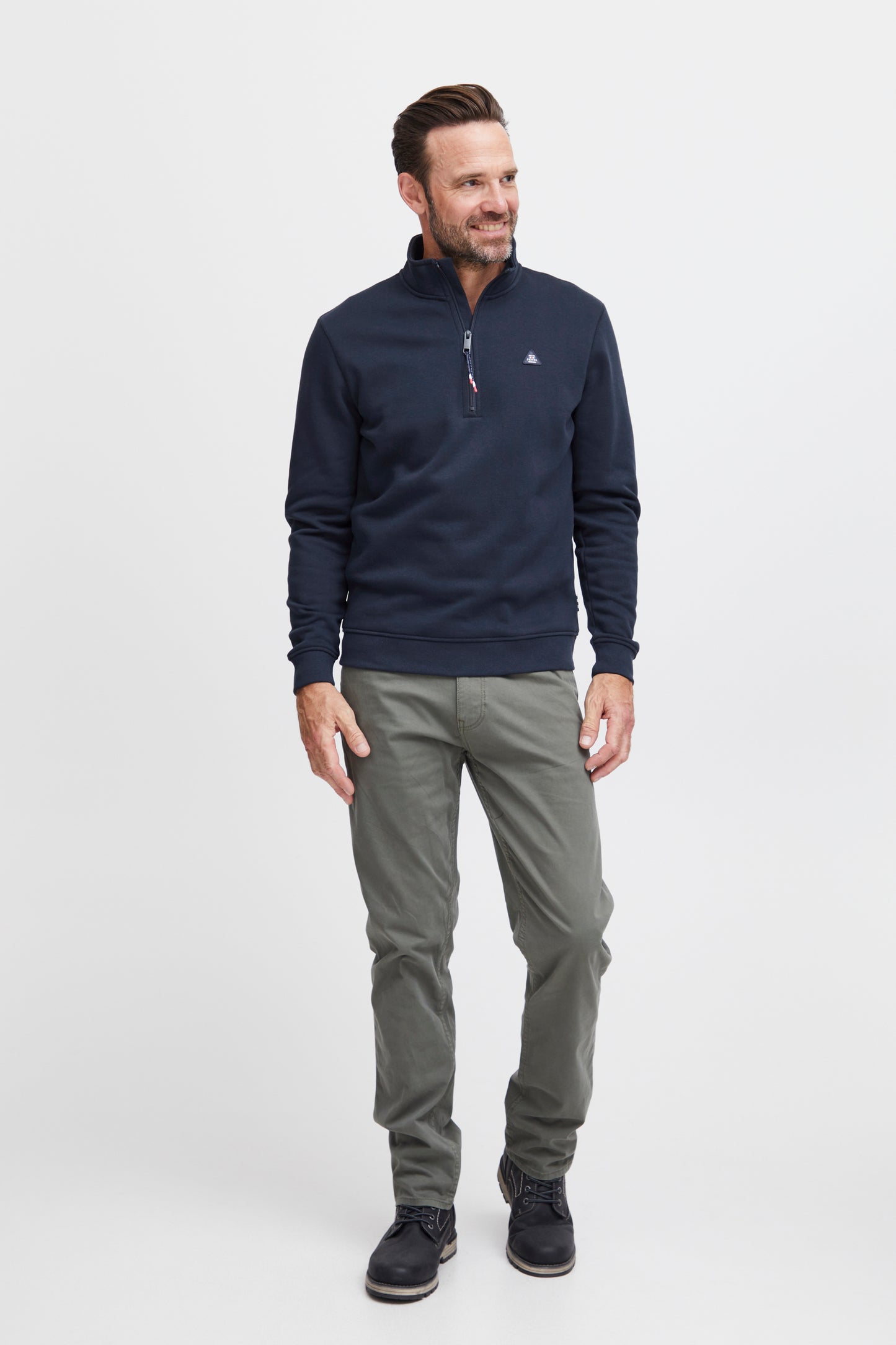 FQ1924 William Half Zip Sweater - Salute