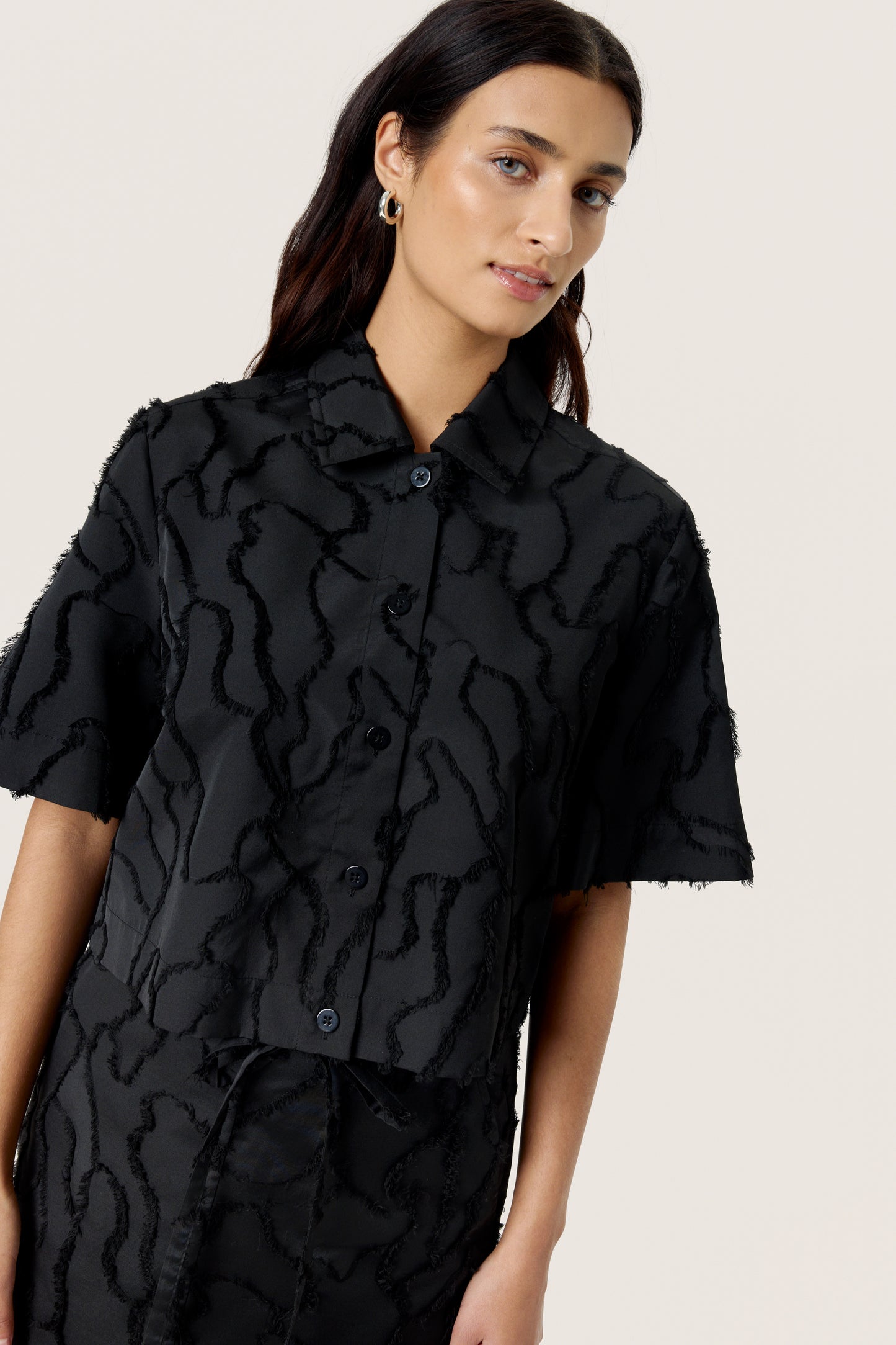Soaked Nadina Cropped Shirt - Black