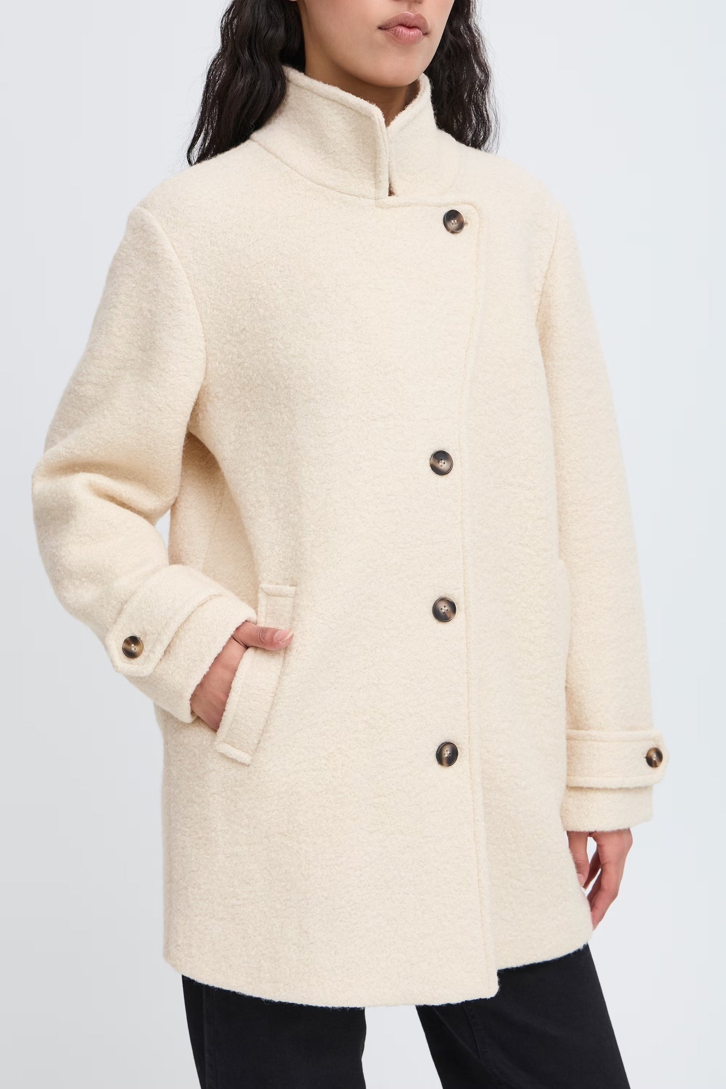 ICHI IHstipa Short Coat - Almond Milk