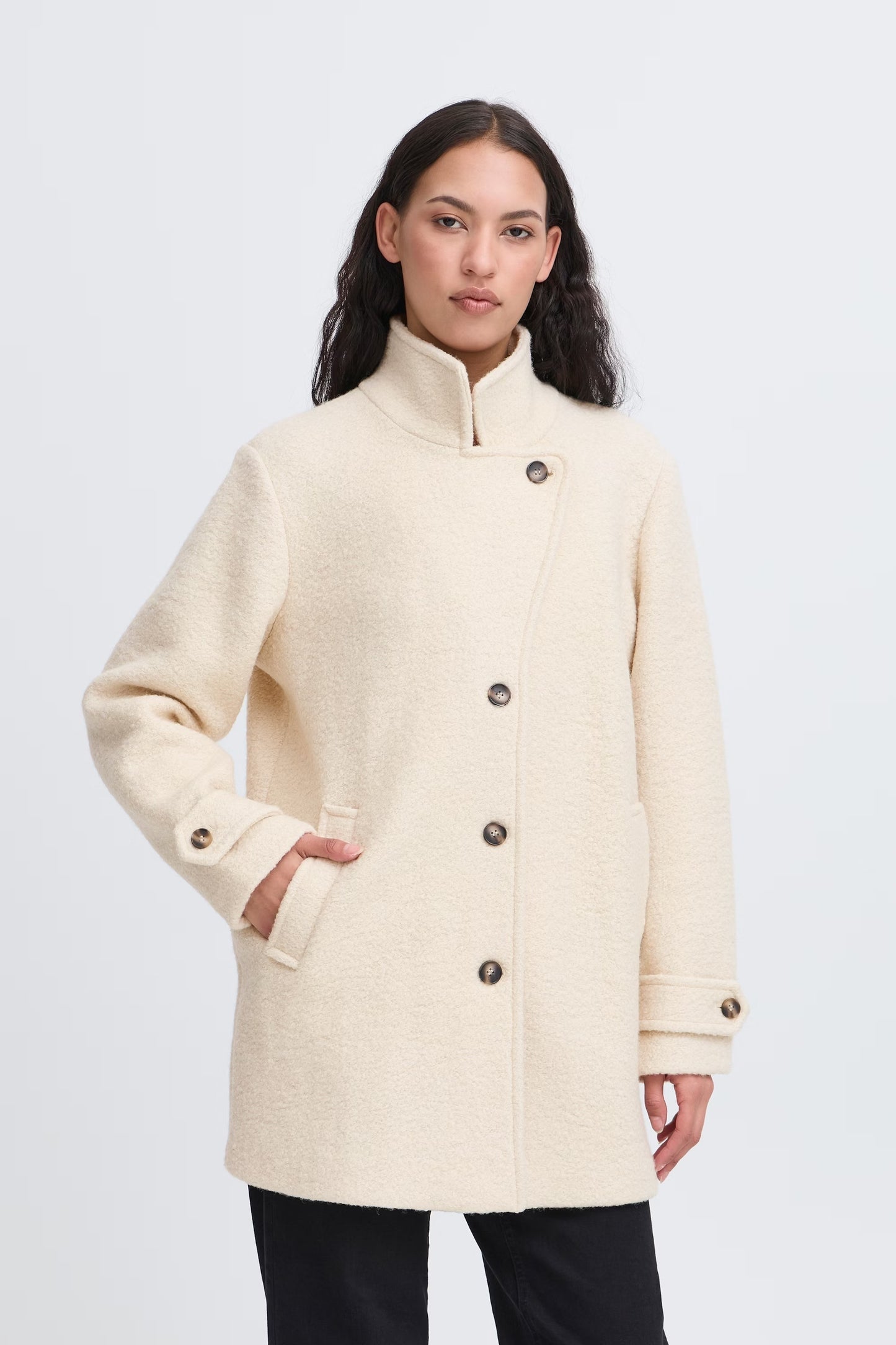 ICHI IHstipa Short Coat - Almond Milk