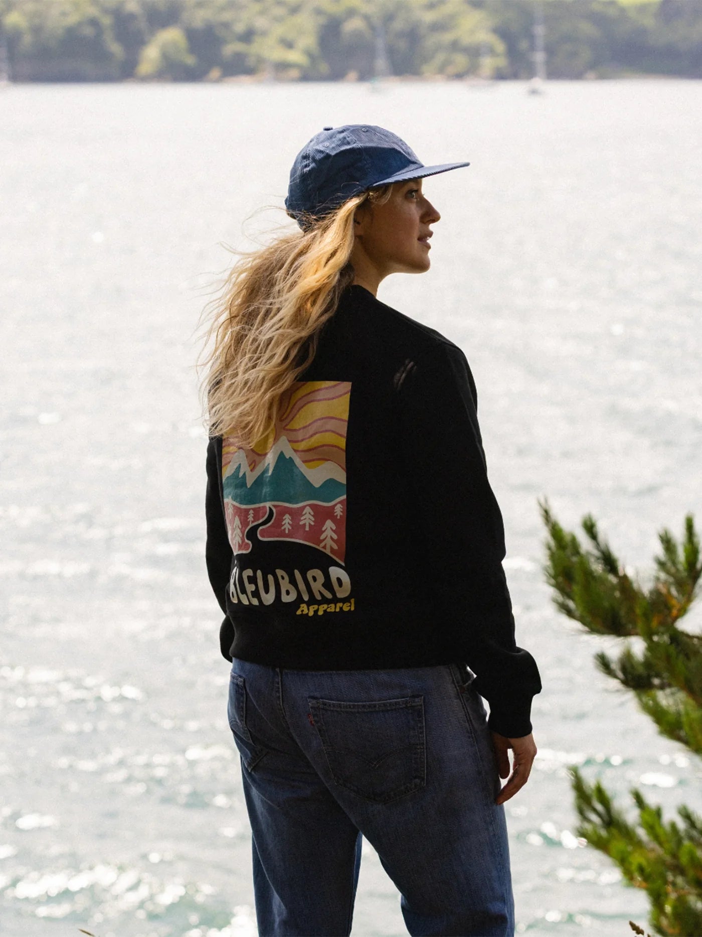 Bleubird Road Out Cropped Crew - Black