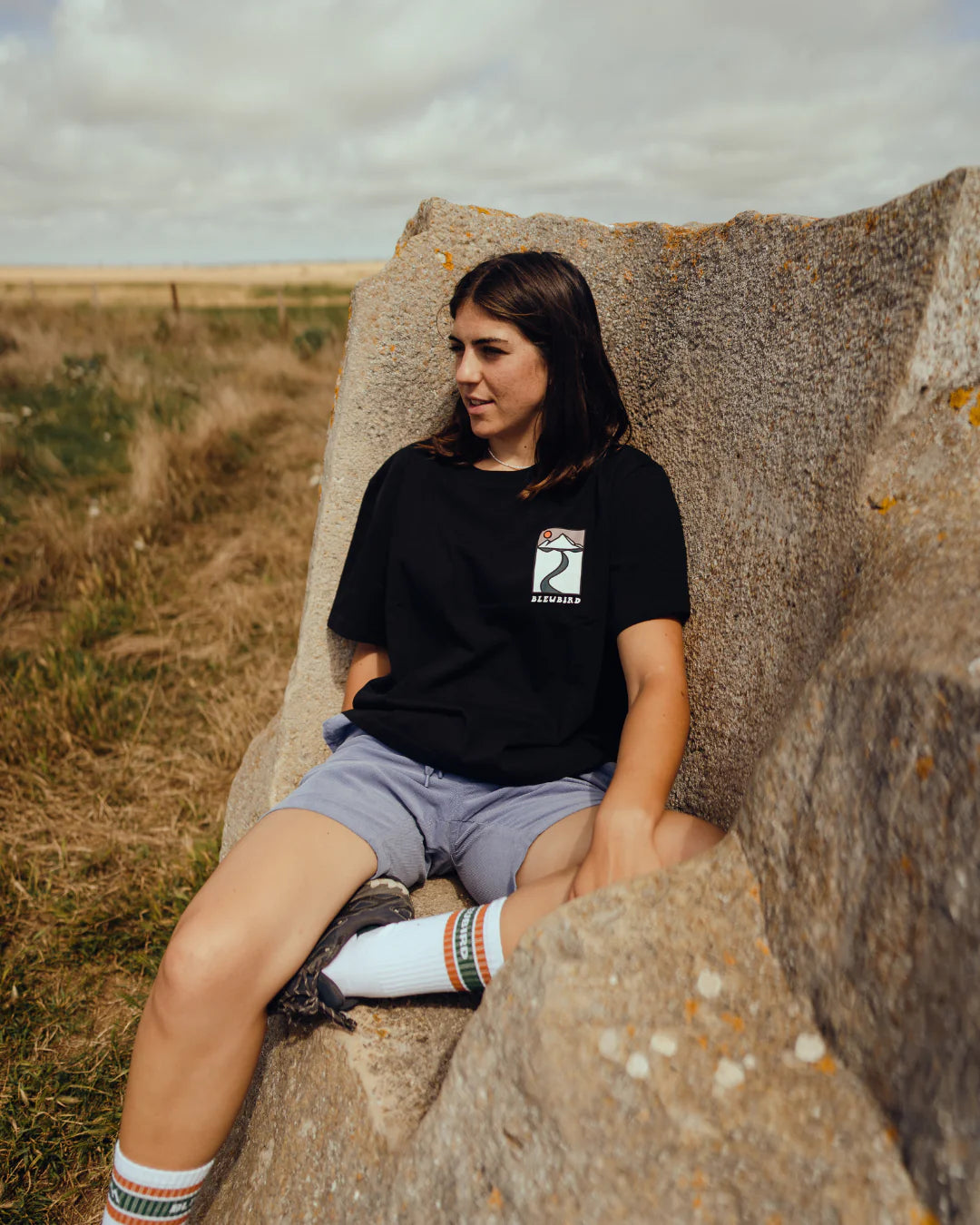 Bleubird Journey Cropped Tee - Black