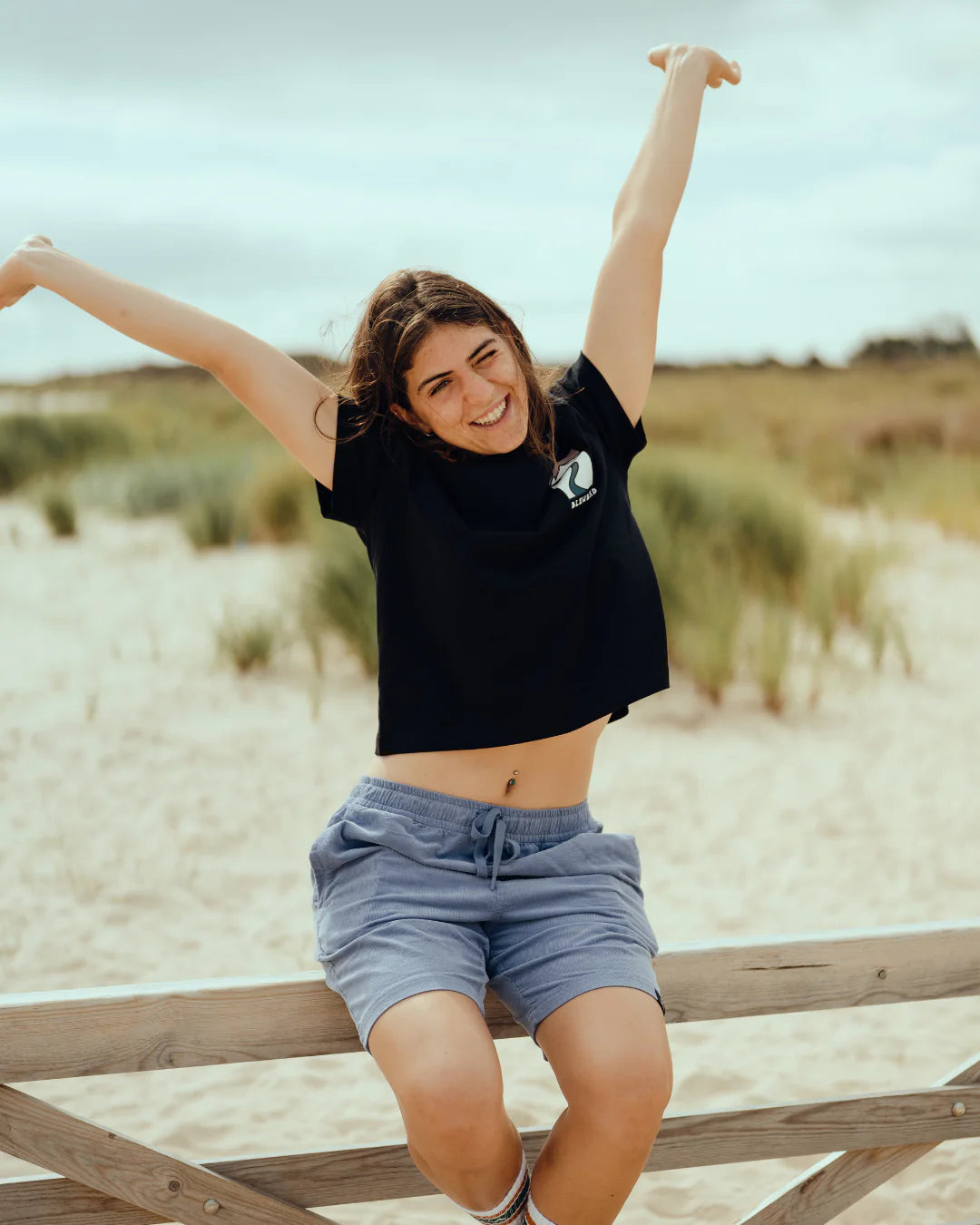 Bleubird Journey Cropped Tee - Black