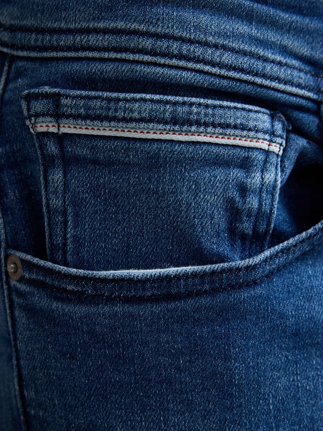 Replay Grover Straight Fit Jean - Blue Wash