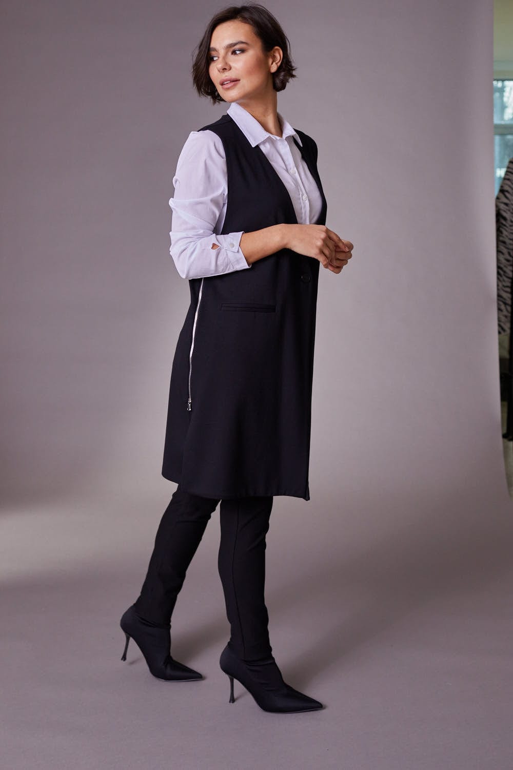Peruzzi Gilet with Zips - Black