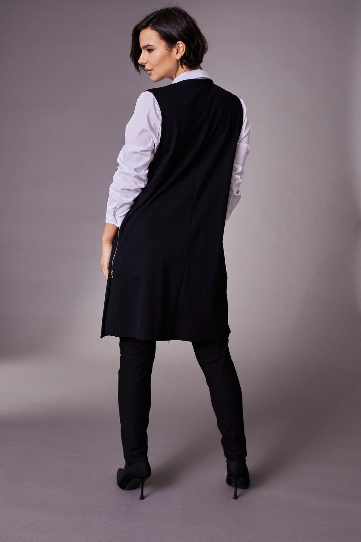 Peruzzi Gilet with Zips - Black