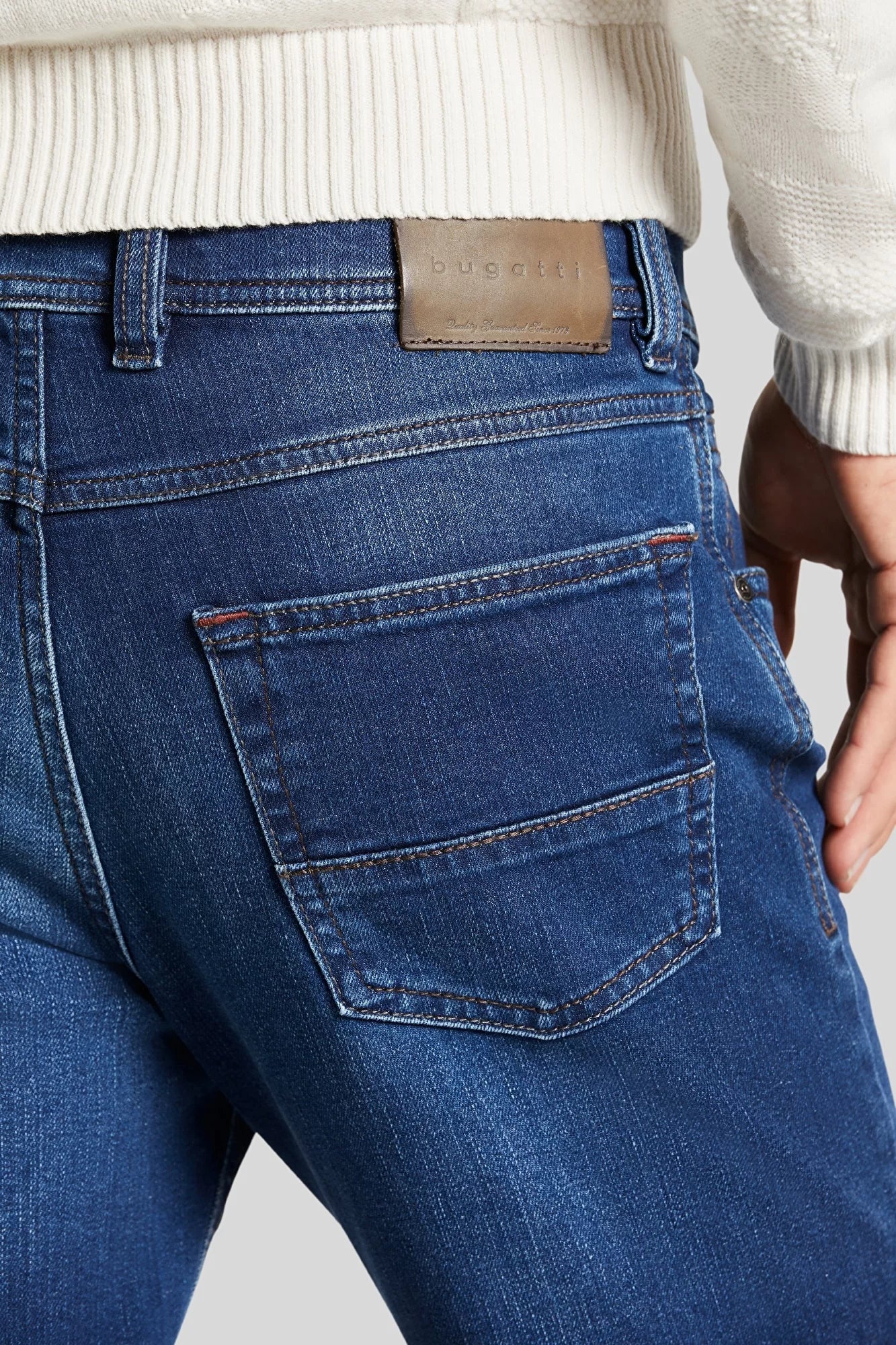 Bugatti Regular Jeans - Mid Wash