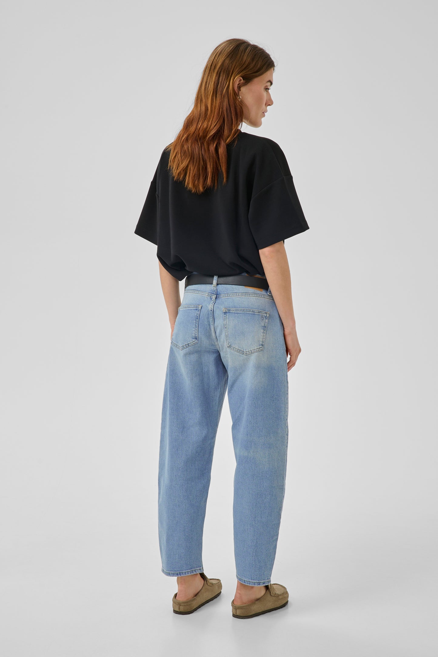 Essential Wardrobe Baloo Barrel - Light Wash