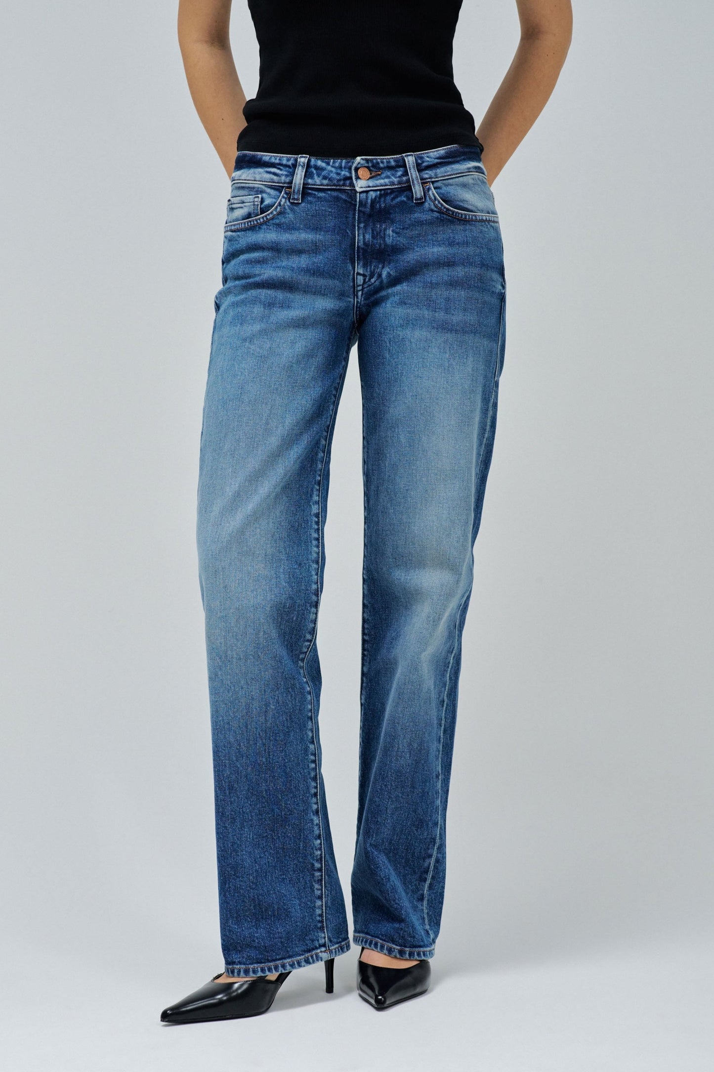 Salsa Low Rise Straight Jean - Blue Wash