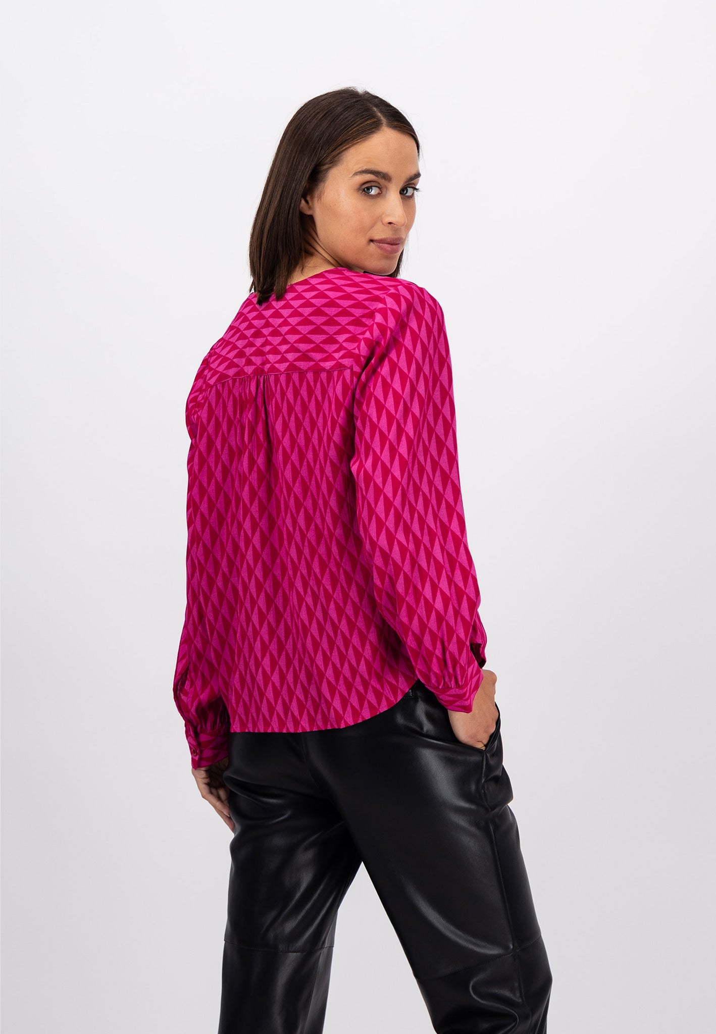 Fynch Hatton V-Neck Blouse Geometric Print - Sweet Berry