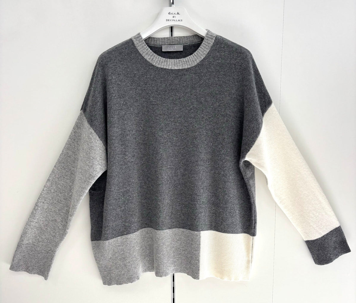 Deck Pattern Knit Jumper - Dark grey