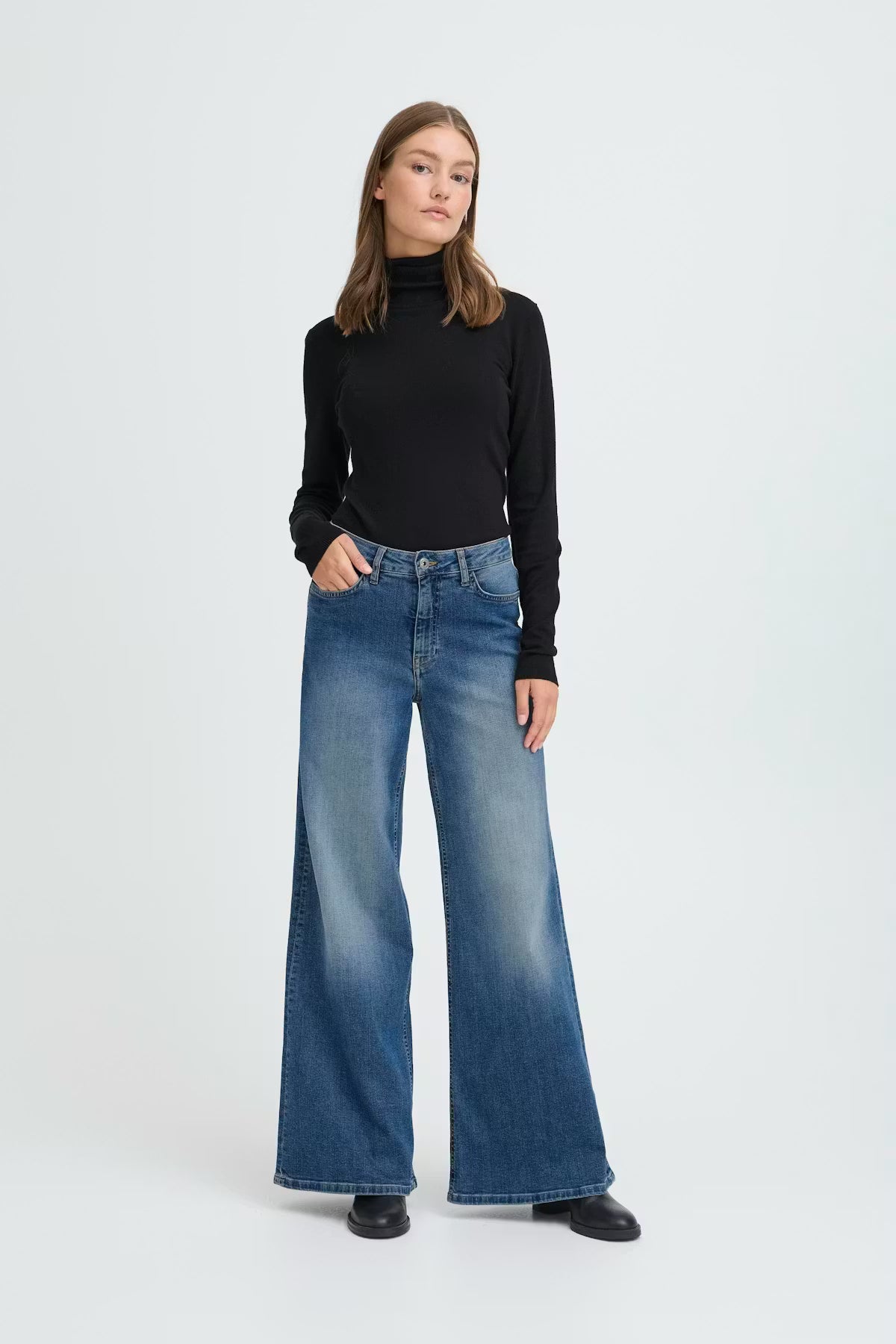 ICHI Ihtwiggy Wide Leg Jean - Medium Blue