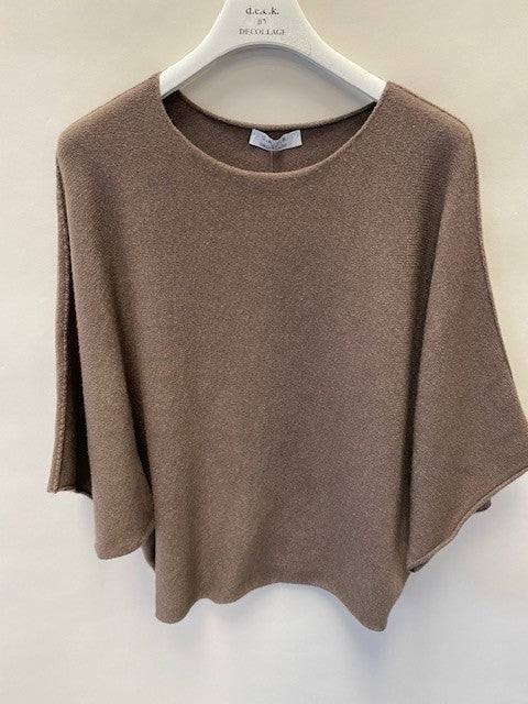 Deck Short Sleeved Batwing Knit - Mocha