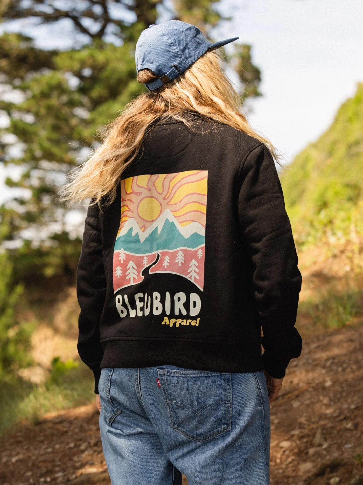 Bleubird Road Out Cropped Crew - Black