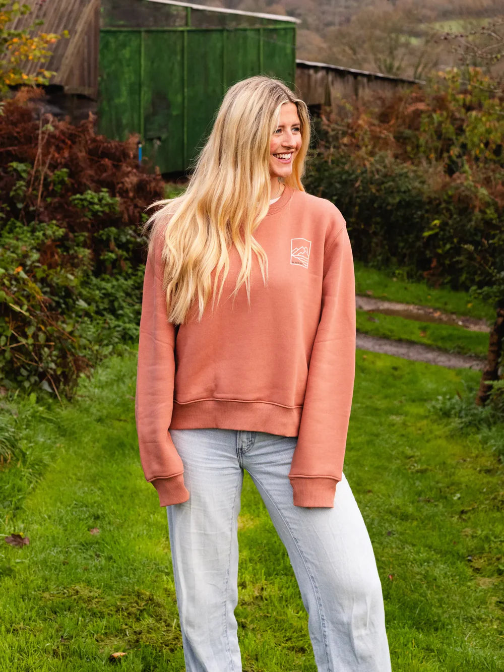 Bleubird Shoreline Cropped Crew - Clay