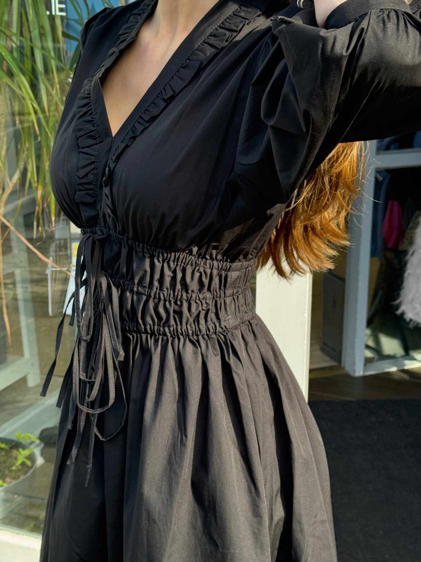 Black dress with ruched waistband 