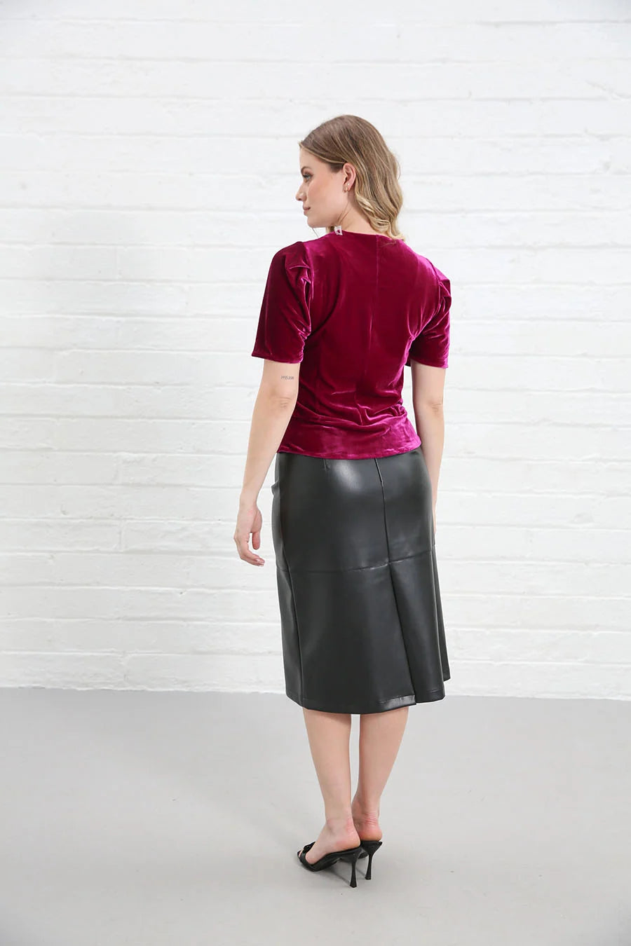 Rant & Rave Matilda Velvet Top - Pink