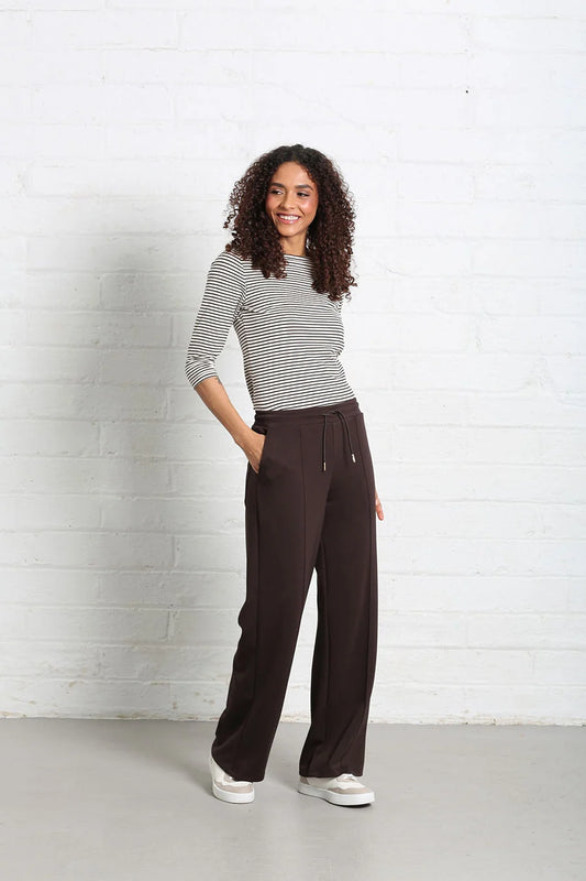 Relax & Renew Wren Jogger - Chocolate