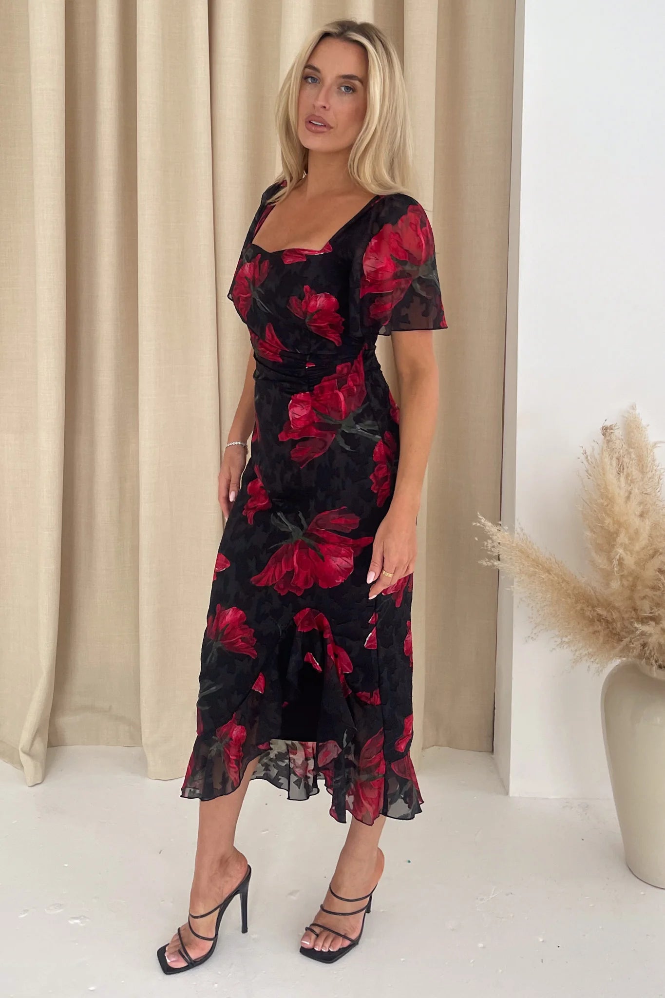 Girl in Mind  Heidi Ruched Midi Dress - Black & Red Floral