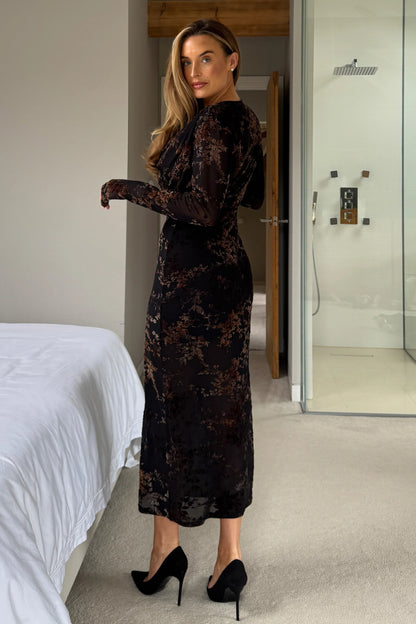 Girl In Mind Remington Flocked Floral Midi Dress - Black